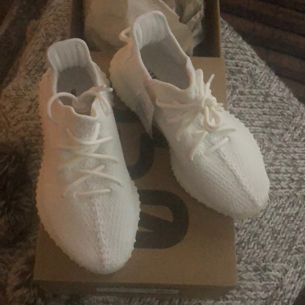 Brand New Yeezy 350 v2 triple white